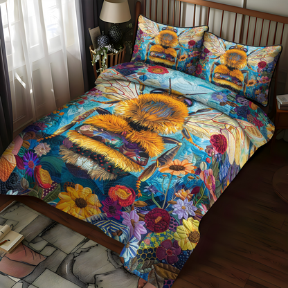 Bee Paradise 3-Piece Quilted Bedding Set