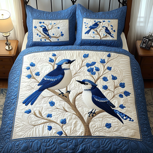 Bold Feathered 3-Piece Quilted Bedding Set