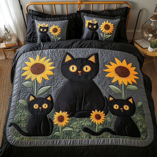 Charming Cat 3-Piece Quilted Bedding Set