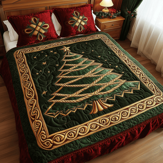 Classic Christmas Tree 3-Piece Quilted Bedding Set