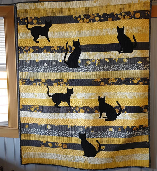 Feline Friends Quilted Blanket