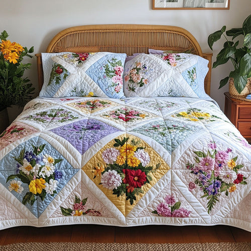 Hearth and Home Floral 3-Piece Quilted Bedding Set