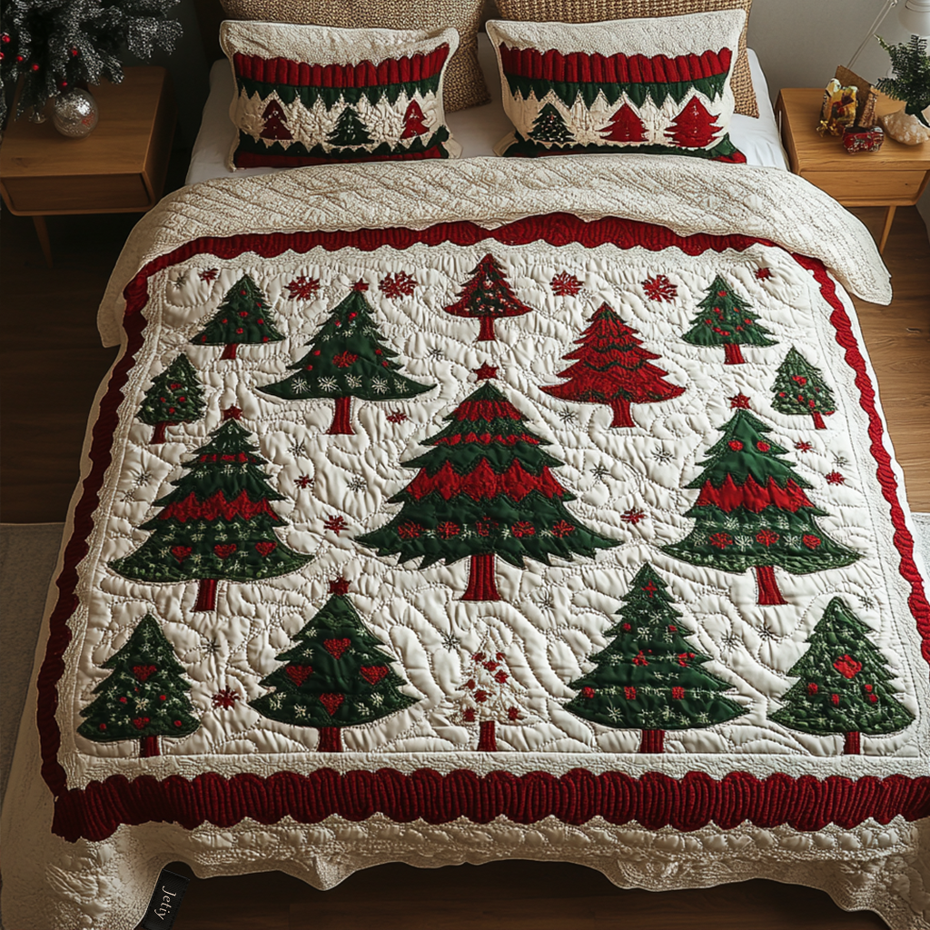 Holiday Grove 3-Piece Quilted Bedding Set