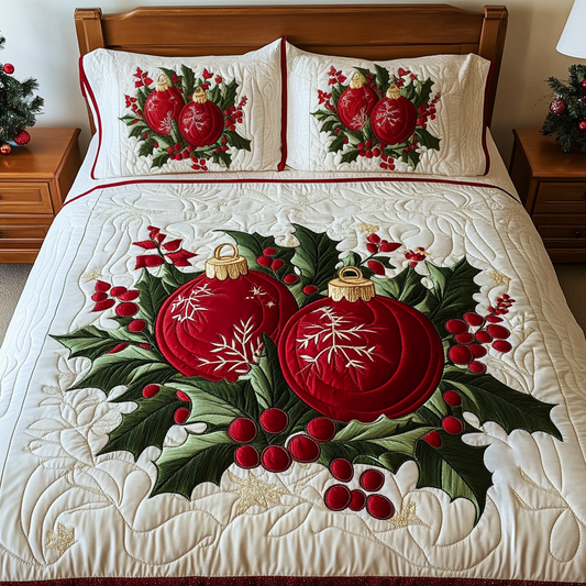 Holly Berry Bliss 3-Piece Quilted Bedding Set