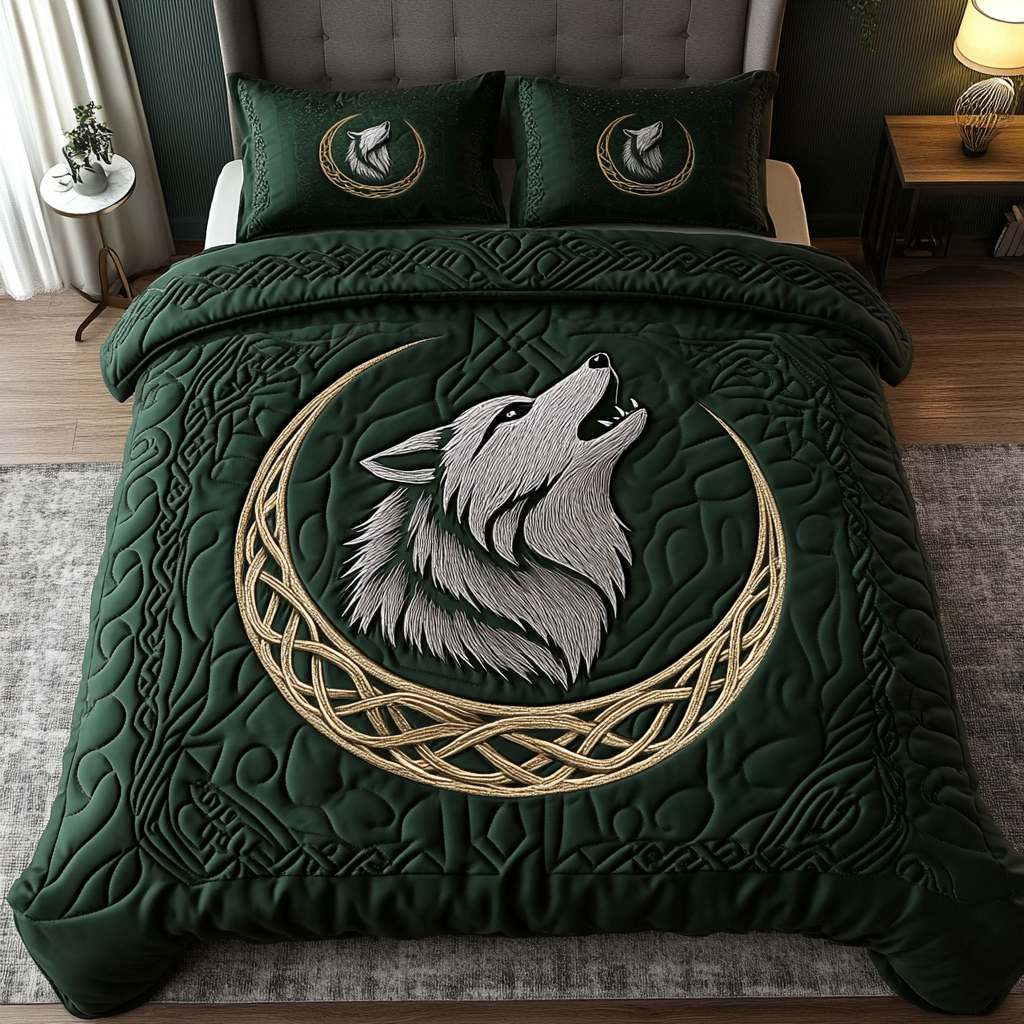 Lunar Howl 3-Piece Quilted Bedding Set