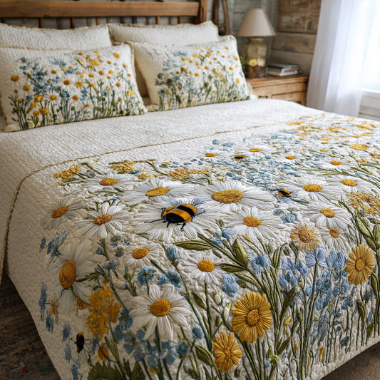 Meadow Bees 3-Piece Quilted Bedding Set