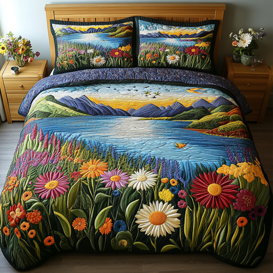 Meadow Escape 3-Piece Quilted Bedding Set