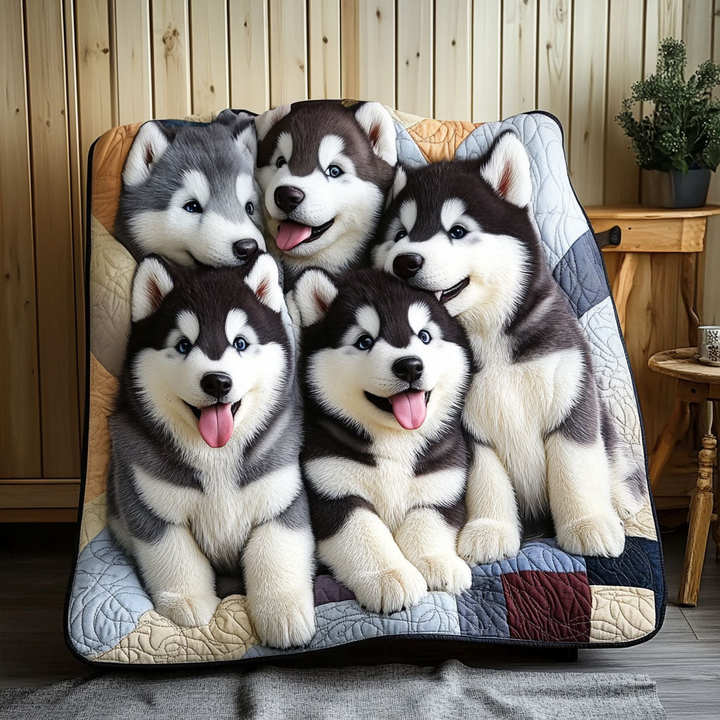 Snowbound Malamute Quilted Blanket