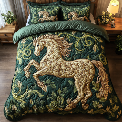 Wild Mustang 3-Piece Quilted Bedding Set